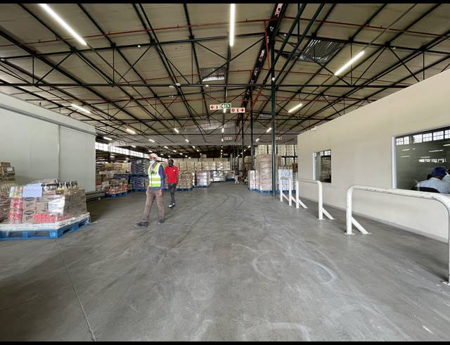 2,995M² WAREHOUSE TO LET IN CITY DEEP